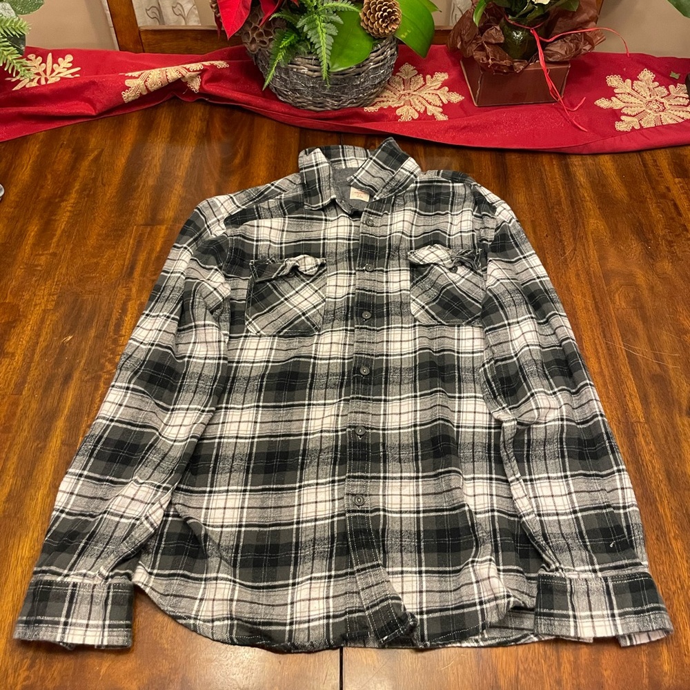 Missimo black plaid flannel